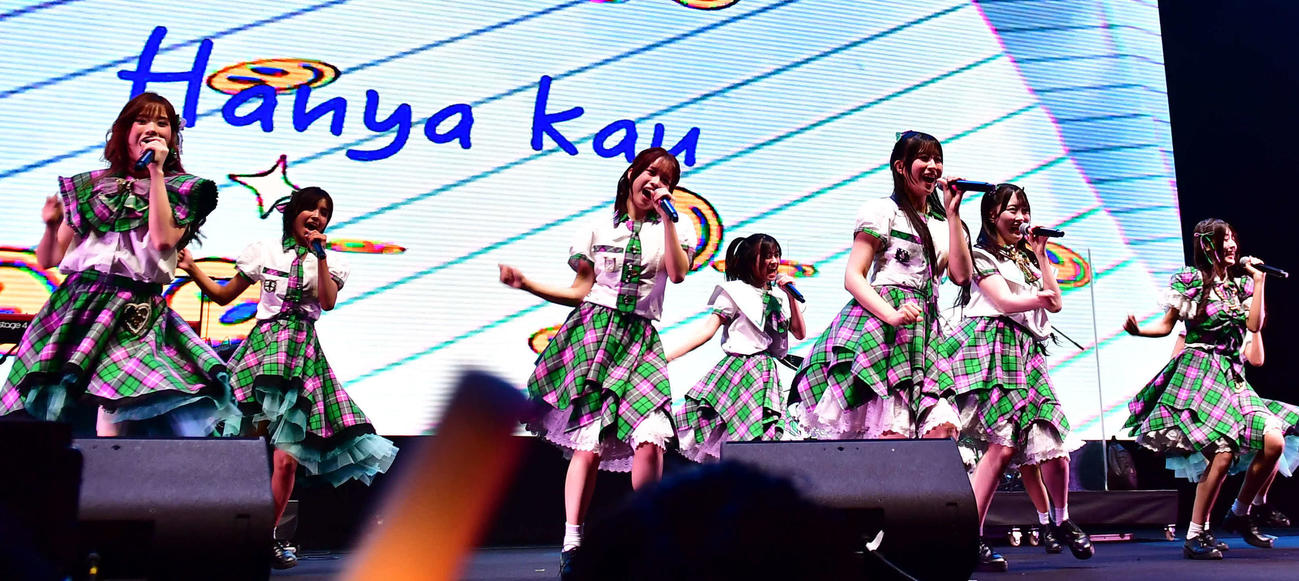 マレーシアで行われた音楽イベント「Anime Fantasia」に出演したKLP48（撮影・松尾幸之介）