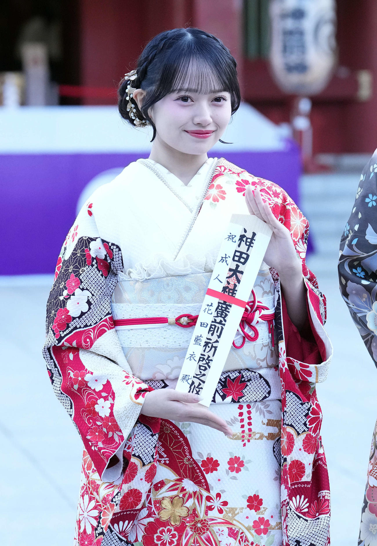 笑顔を見せる花田藍衣（撮影・たえ見朱実）