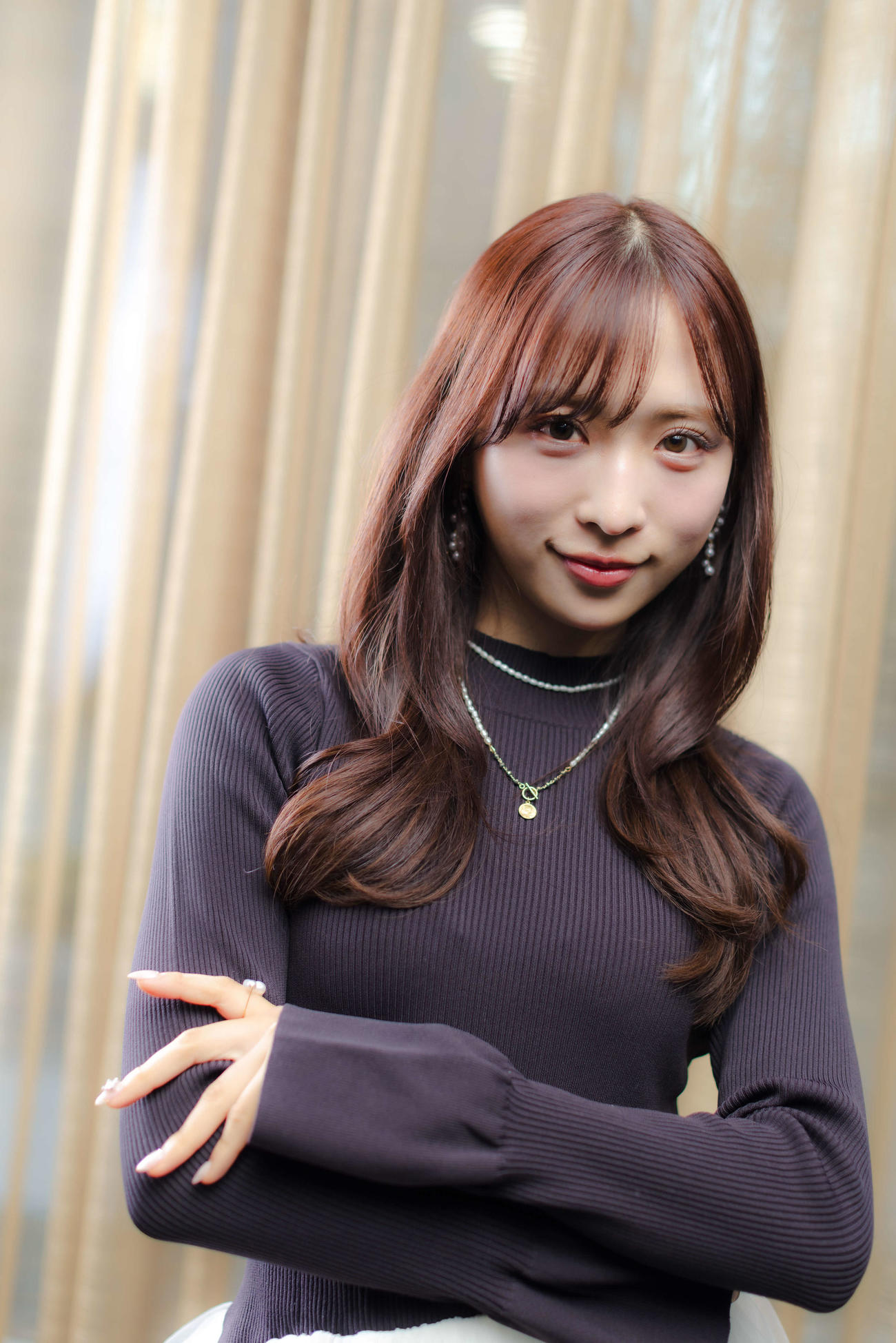 1stフォト＆スタイルブック「AB型の左利き」について語ったAKB48小栗有以（撮影・河田真司）