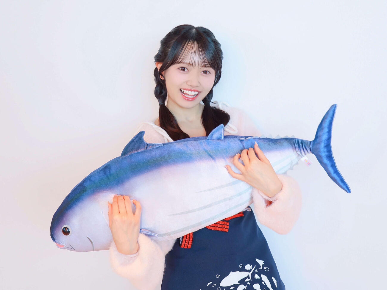 「小田原さかな特別アンバサダー」に認定されたAKB48花田藍衣（（C）AKB48）