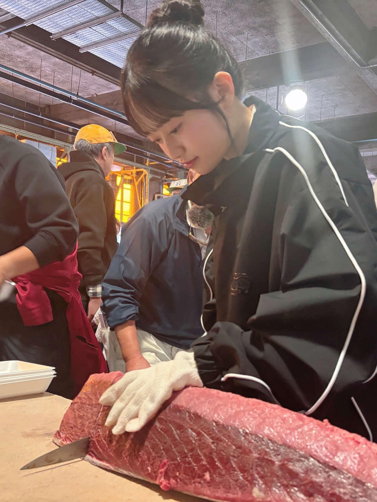 「小田原さかな特別アンバサダー」に認定されたAKB48花田藍衣（（C）AKB48）