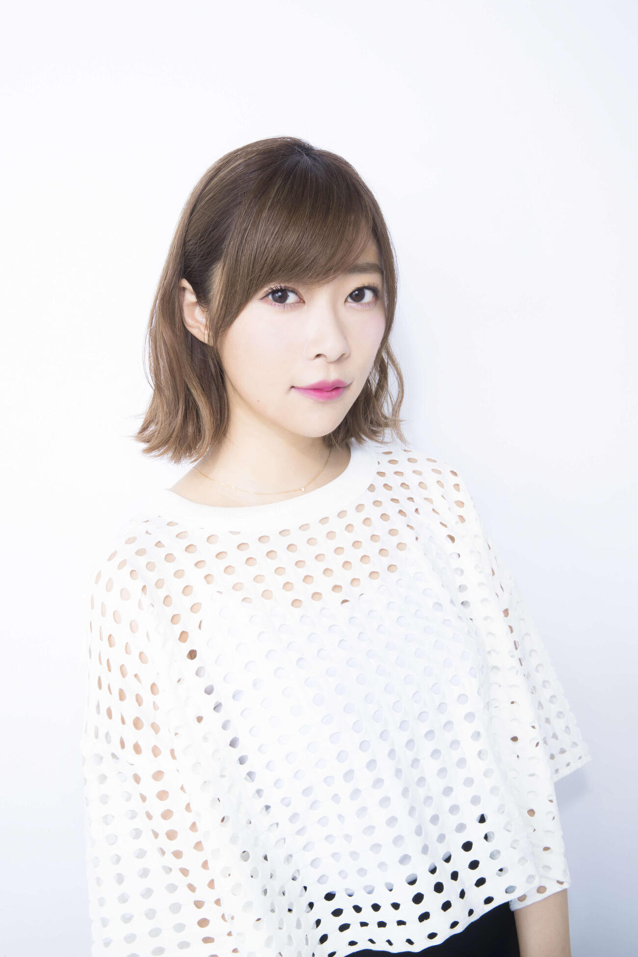 AKB48の楽曲「初恋に似てる」を作詞した指原莉乃