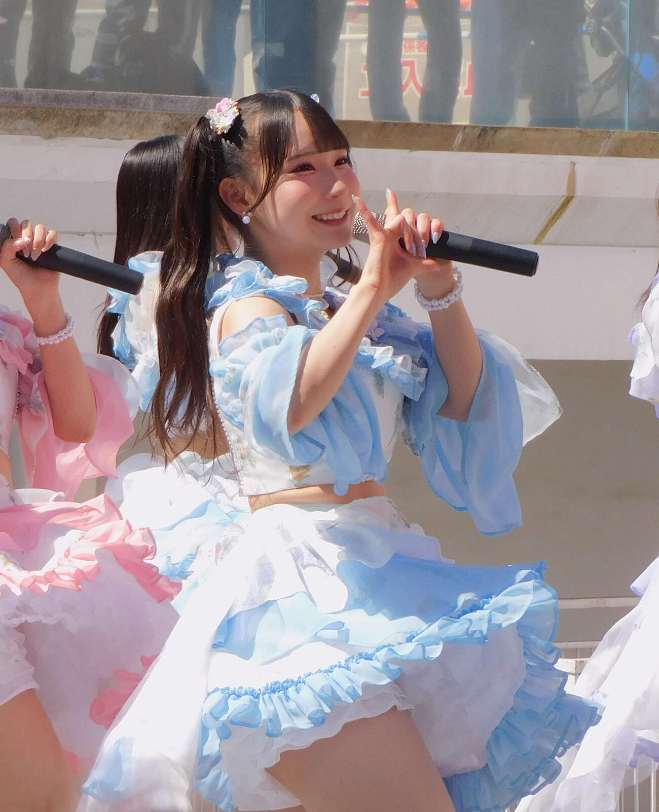 新曲「サンダルだぜ」でセンターを務める大村杏（撮影・寺本吏輝）