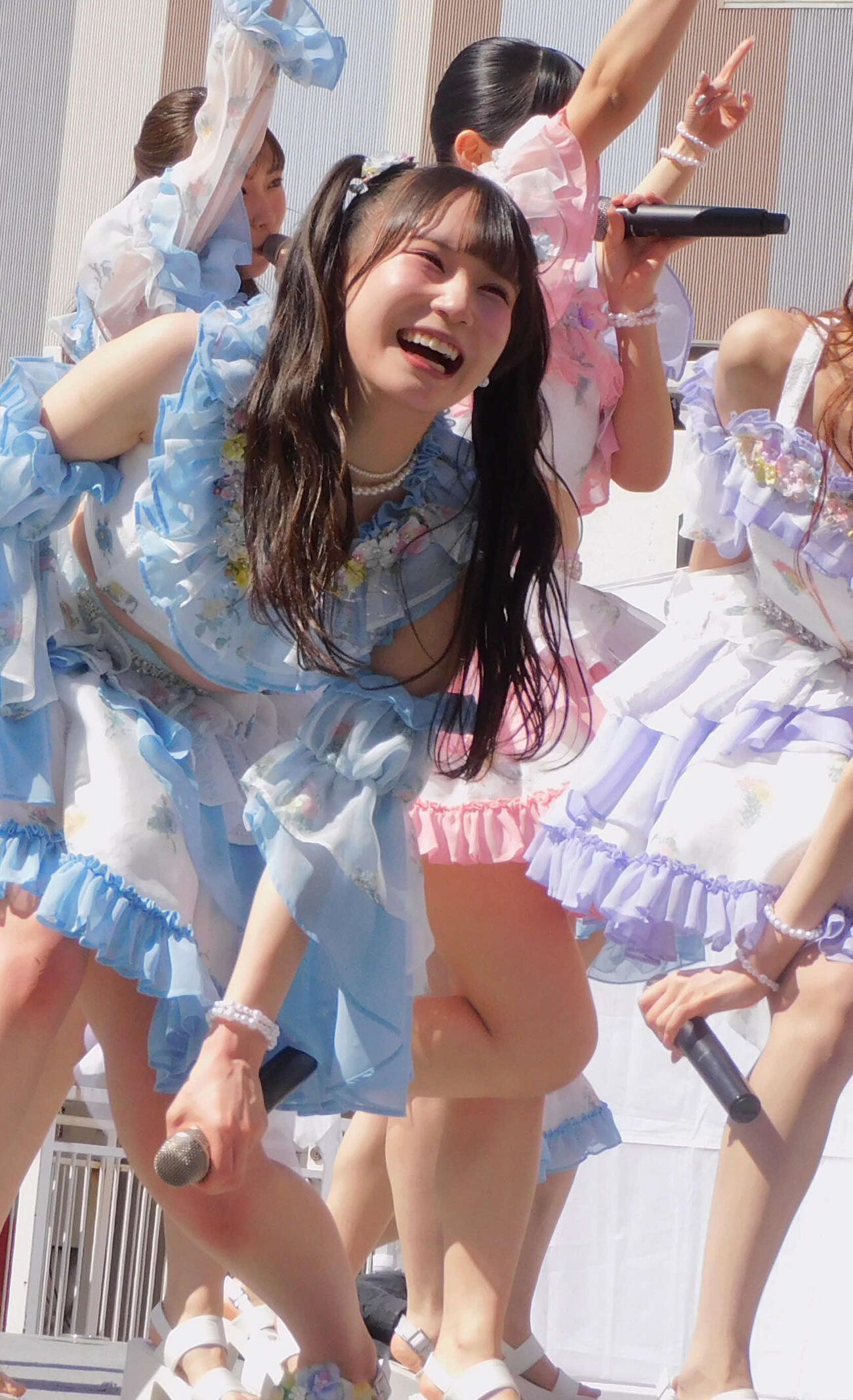新曲「サンダルだぜ」でセンターを務める大村杏（撮影・寺本吏輝）