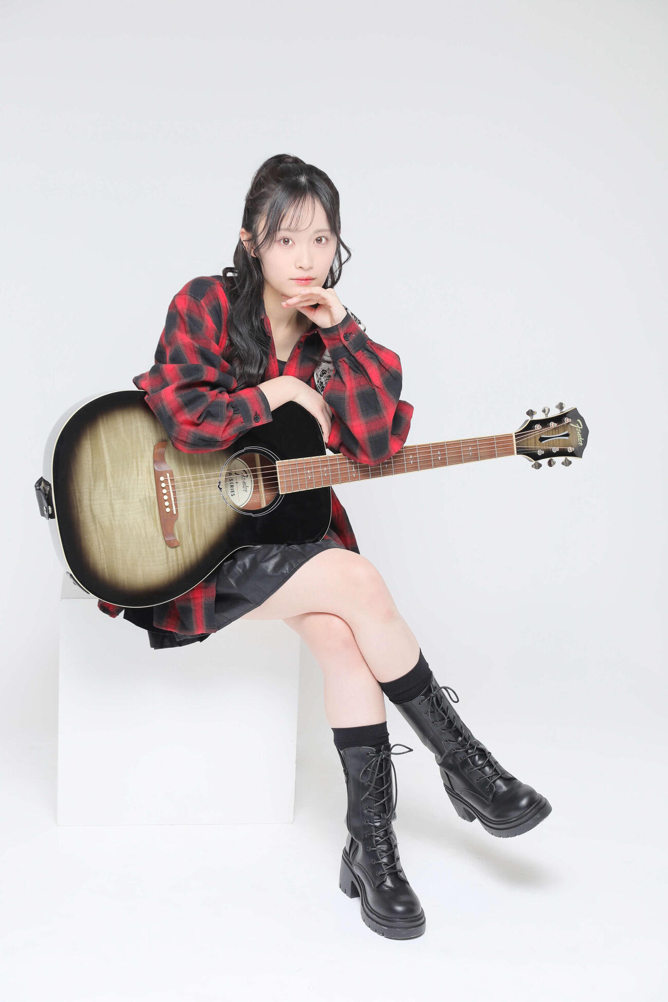 初の弾き語りライブが決定した奥本カイリ（C）AKB48