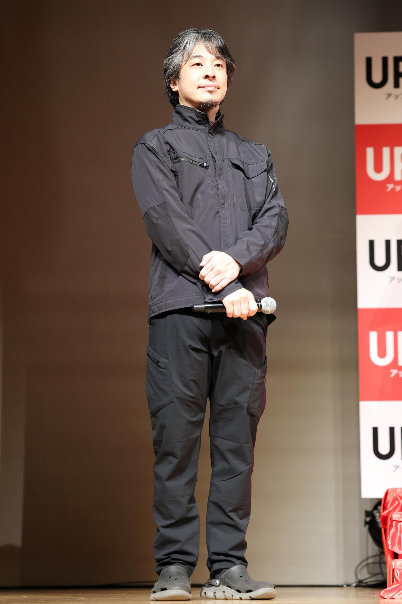 「UP－T×AKB48 Group新CM発表会」に登壇した西村博之氏（撮影・宮地輝）