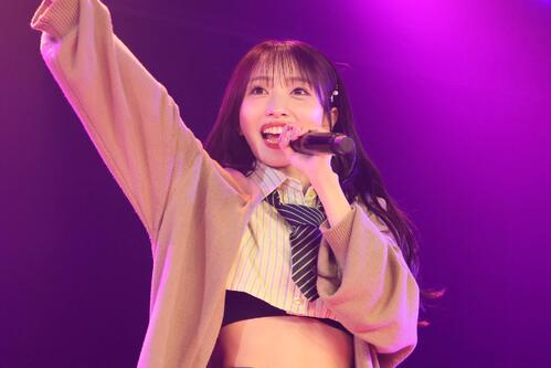 AKB48向井地美音、初公演から13年の卒業公演「先輩が卒業してこそ現役メンバーは強く」