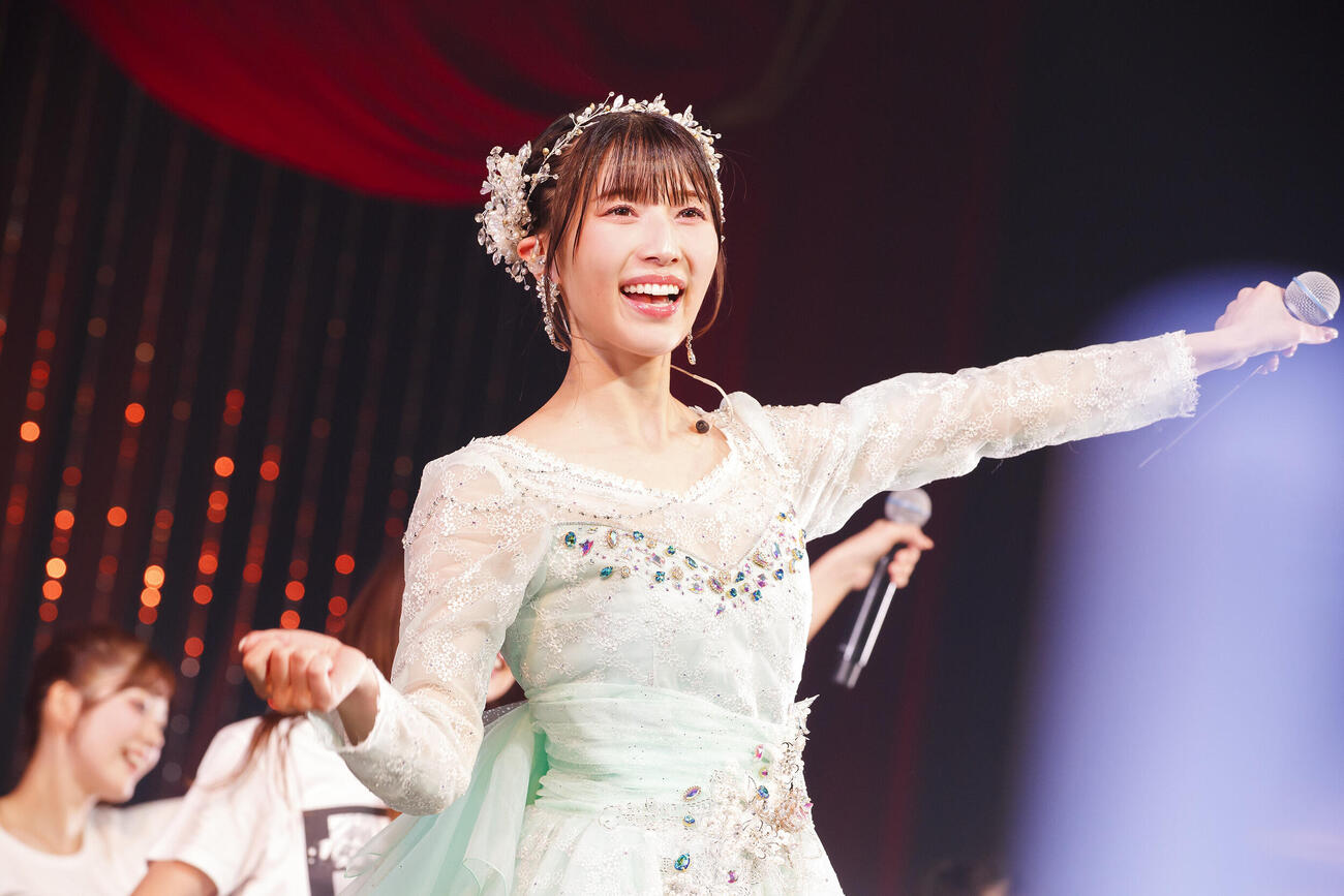 卒業コンサート「そして最後のページには」を開催したNMB48安部若菜（C）NMB48