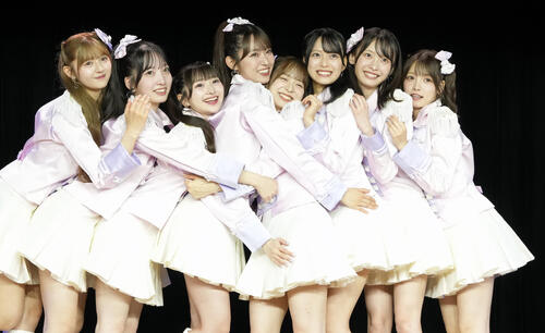 AKB48、歌唱力テーマの新公演開幕　新井彩永は歌唱中に涙…「皆さんを涙させられるように」