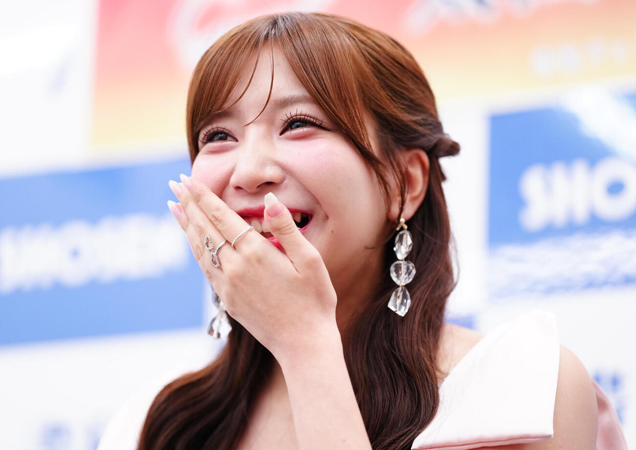 ファースト写真集「ニドメボレ」発売記念記者会見で笑顔のSKE48太田彩夏（撮影・鈴木みどり）