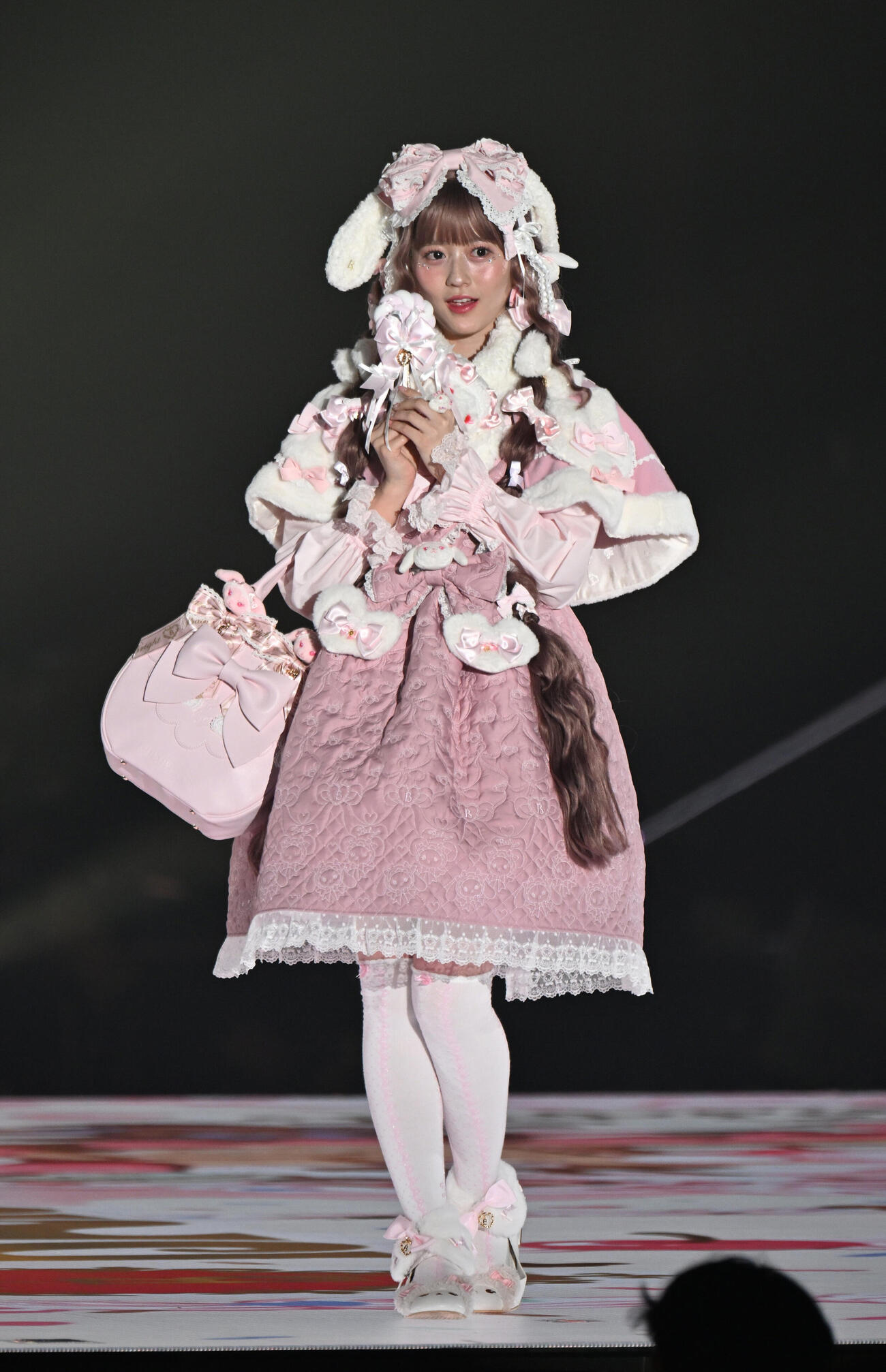 関西コレクションに登場するAKB48の八木愛月（撮影・和賀正仁）