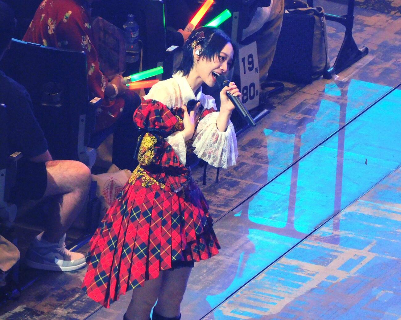 「推しが『好きish』コンサート」を盛り上げるAKB48成田香姫奈（撮影・寺本吏輝）