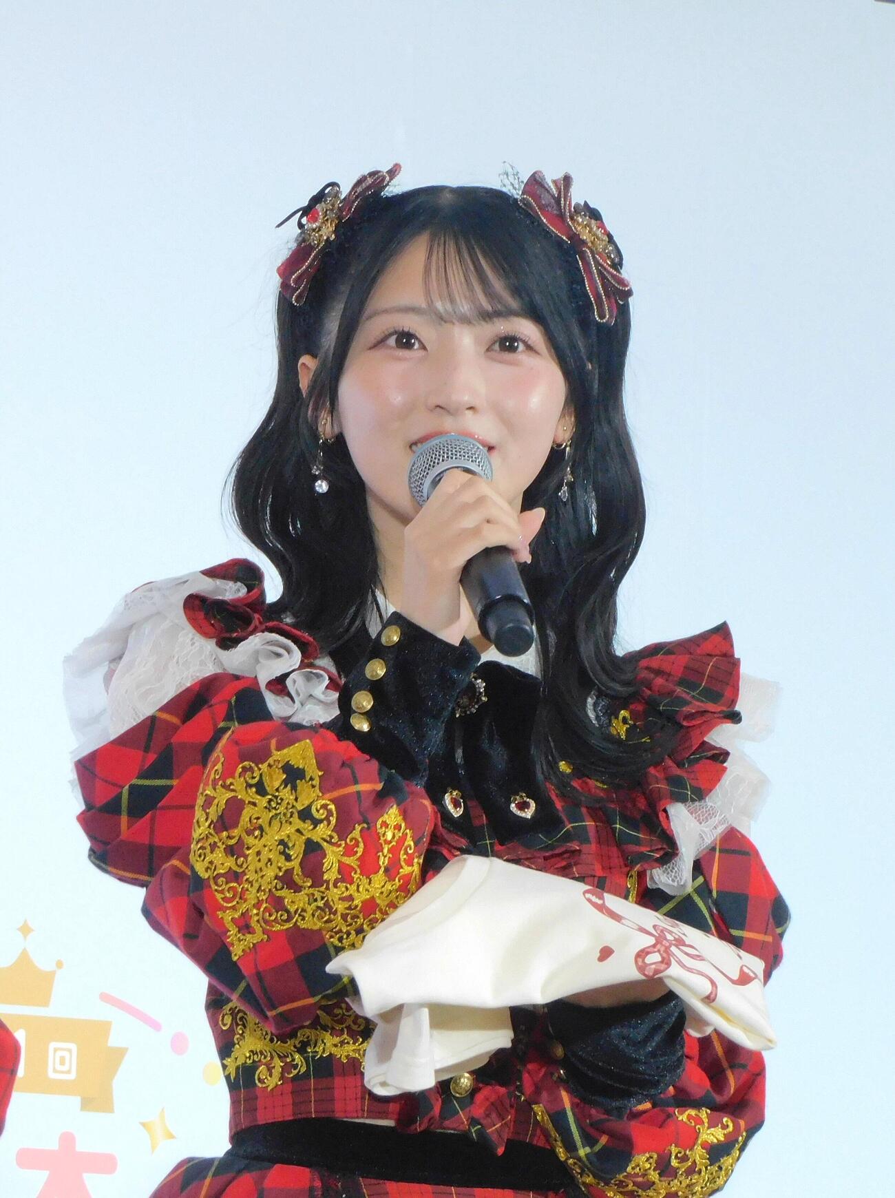 「第1回推し活大賞2026」で受賞したAKB48佐藤綺星（撮影・寺本吏輝）