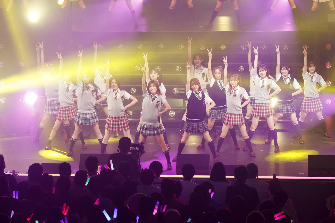「NMB48　16th　Anniversary　LIVE　GO　TO　城」を開催したNMB48（C）NMB48