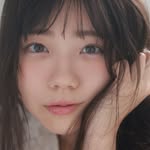 STU48工藤理子「重力バンザイ」胸元にくぎ付け　ビキニ姿の前かがみポーズに「絶景」