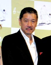 「長い散歩」に出演した奥田瑛二