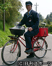 企画、主演する映画「ポストマン」の撮影に臨む長嶋一茂(撮影・近藤由美子)