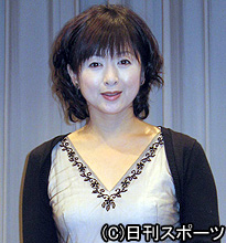 ショートムービーで保健室の先生役で出演している斉藤由貴