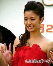 アニメ映画「ピアノの森」の完成披露試写会に出席した上戸彩