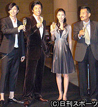 左から玉木宏、大沢たかお、竹内結子、藤竜也（撮影・小林千穂）