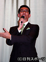 自ら製作・主演の映画「鳳凰　わが愛」の舞台あいさつをする中井貴一