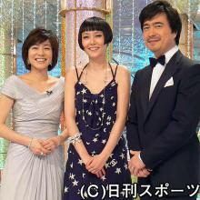 左から八木亜希子、菊地凛子、ジョン・カビラ