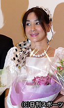 初日舞台あいさつを行った石原真理子（撮影・近藤由美子）