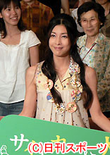 女性限定のトークショーに参加した竹内結子（撮影・松田秀彦）