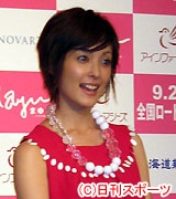 乳がんと闘う女性を演じた平山あや（撮影・村上久美子）