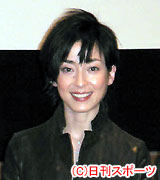 閉館前の映画館で舞台あいさつを行った宮沢りえ（撮影・松田秀彦）