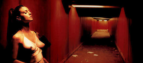 仏映画「アレックス」(C)2020／STUDIOCANAL－Les Cinemas de la Zone－120 Films. All rights reserved.
Photographer : EMILY DE LA HOSSERAY
