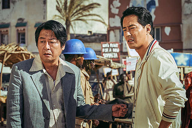 (C)2021 LOTTE ENTERTAINMENT＆DEXTER STUDIOS＆FILMMAKERS R＆K All Rights Reserved.