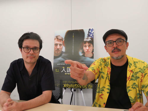 アレハンドロ・ロハス監督（左）とファン・セバスチャン・バスケス監督
