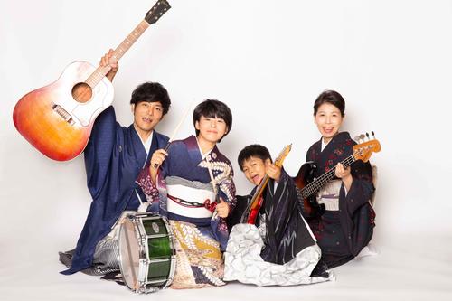 家族バンド「かねあいよよか」としても演奏活動をする相馬さんご一家
