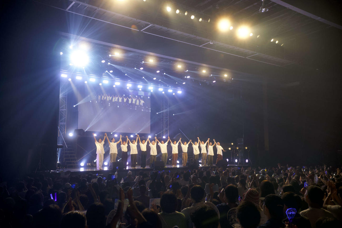 （C)avex ROYALBRATS