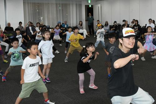 KAI→を中心にリズムトレーニングする5歳から小3の参加者