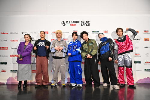 ROUND.8に勝利したI`moonのRiho、MESSENGERSのYasmin、8ROCKSのTaichi、aRBのJUMPEI、INFINITIESのSEIYA、RAPTURESのHaruto、LegitのTAKUMI（C）24－25D.LEAGUE