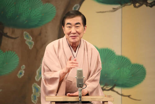 3月、無観客で「創作300作目」を披露した桂文枝