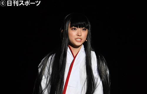 舞台「剣が君－残桜の舞」で演じる七重役の春名真依（撮影・柴田隆二）