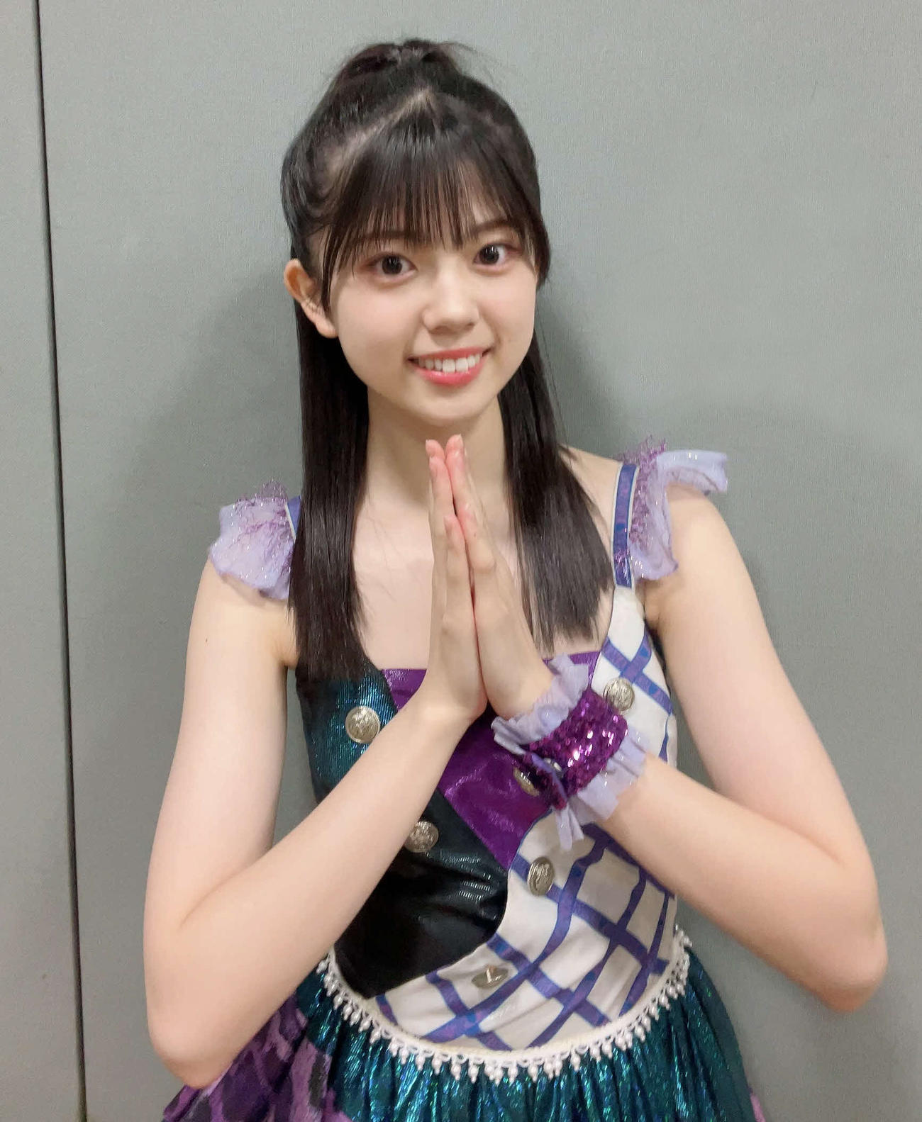 全国区、マルチなアイドルを目指す坂下真心