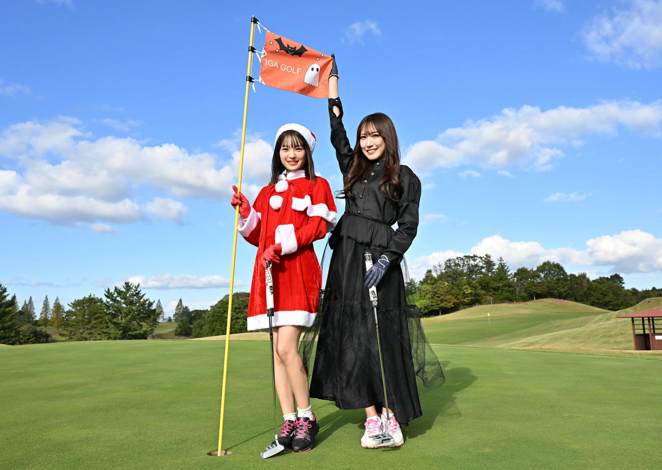 ゴルフを楽しむNMB48新澤菜央（左）と原かれん（撮影・石井愛子）