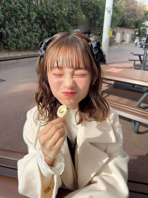 NMB48企画「新澤菜央の興味新しん」動物園でキュートでおちゃめな姿…３月オフショット