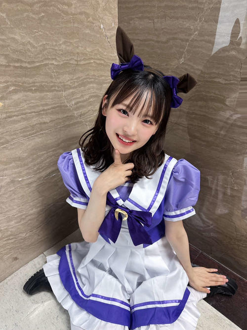 7月新澤菜央オフショット写真1