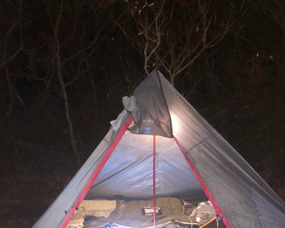 辰巳ゆうと愛用のソロキャンプ用テント