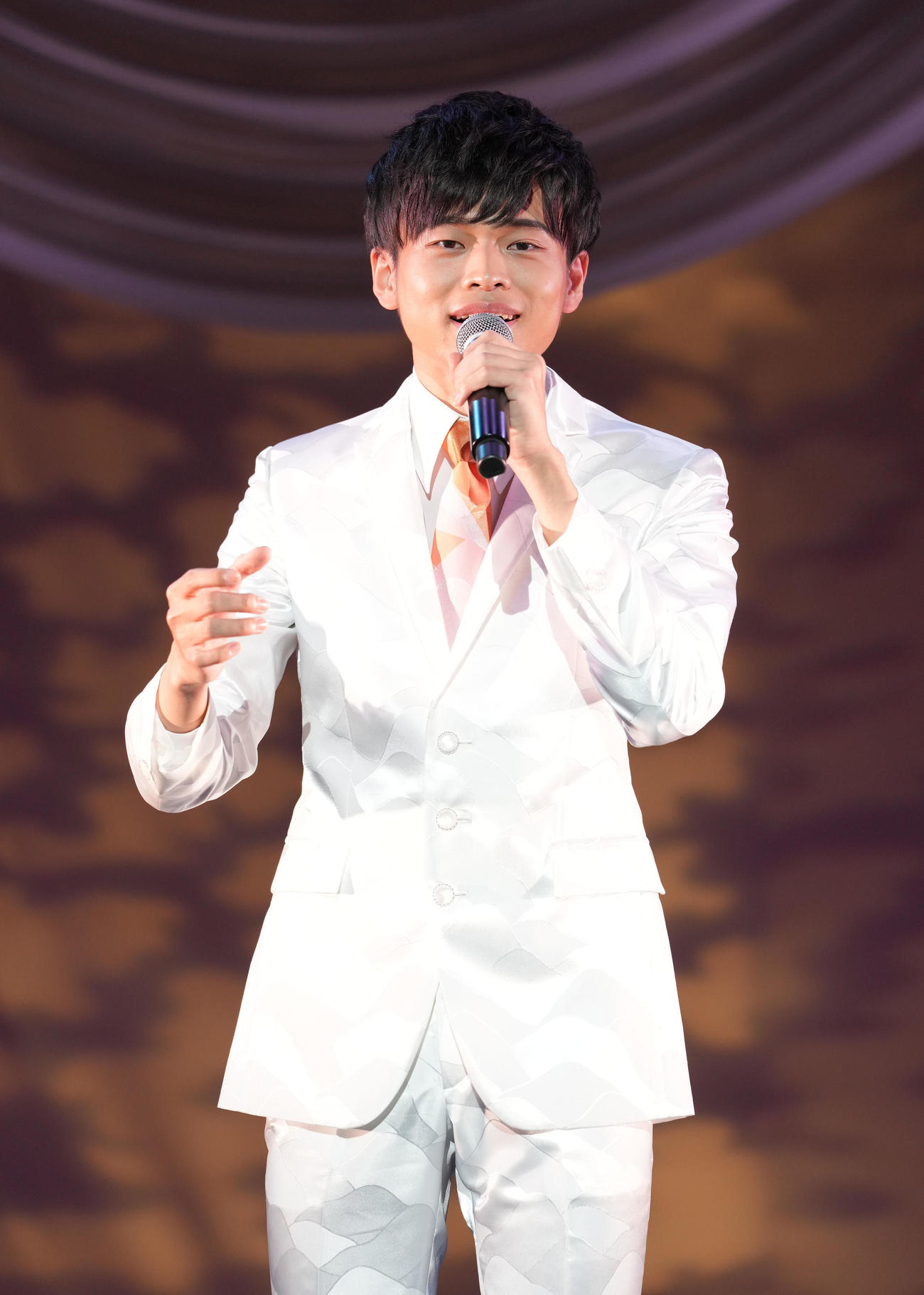 熱唱した二見颯一