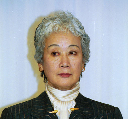 岩崎加根子