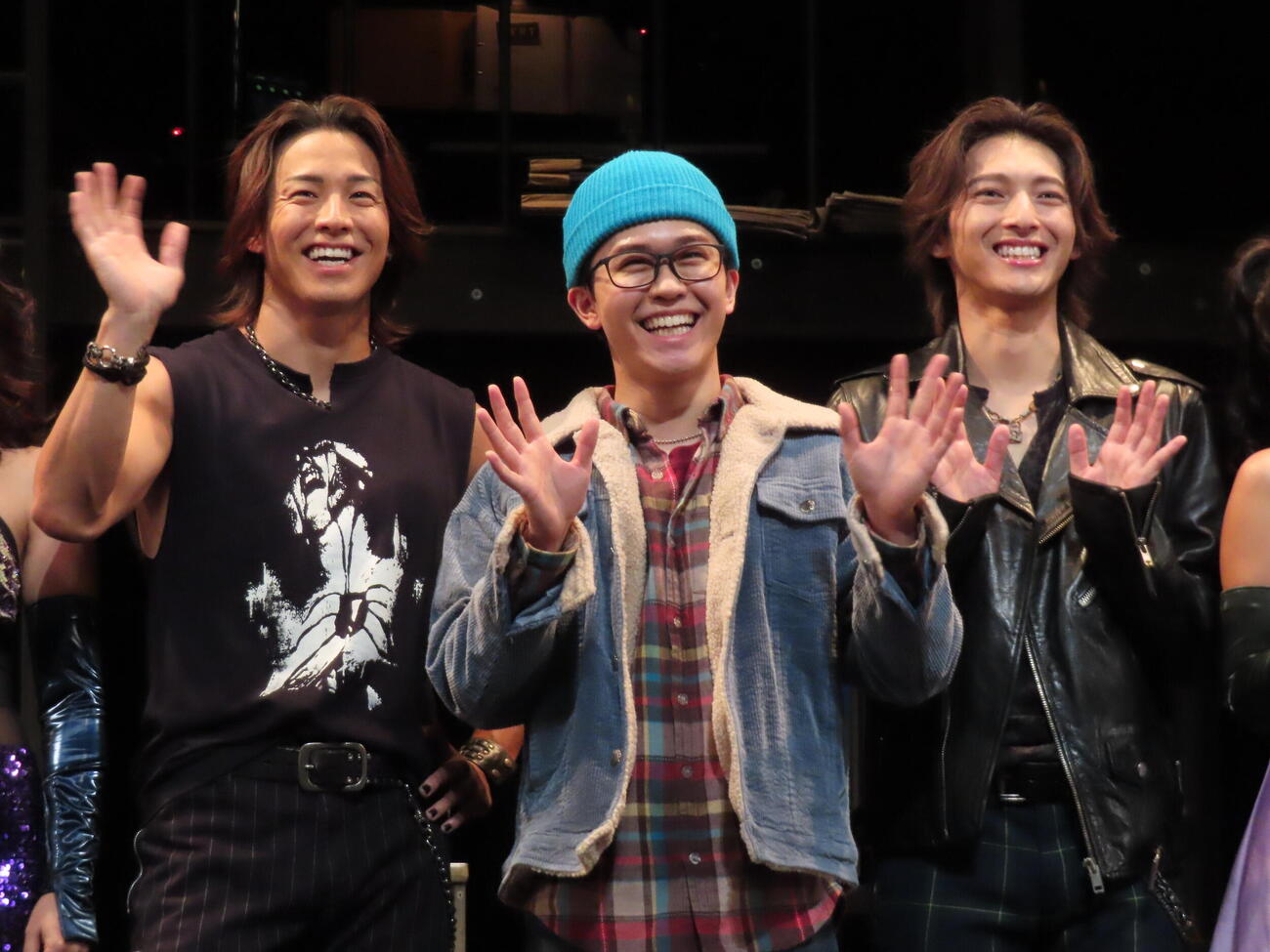 ミュージカル「RENT」囲み取材に臨んだ、左からRIKU、鈴木福、木原瑠生（2026年10月撮影）