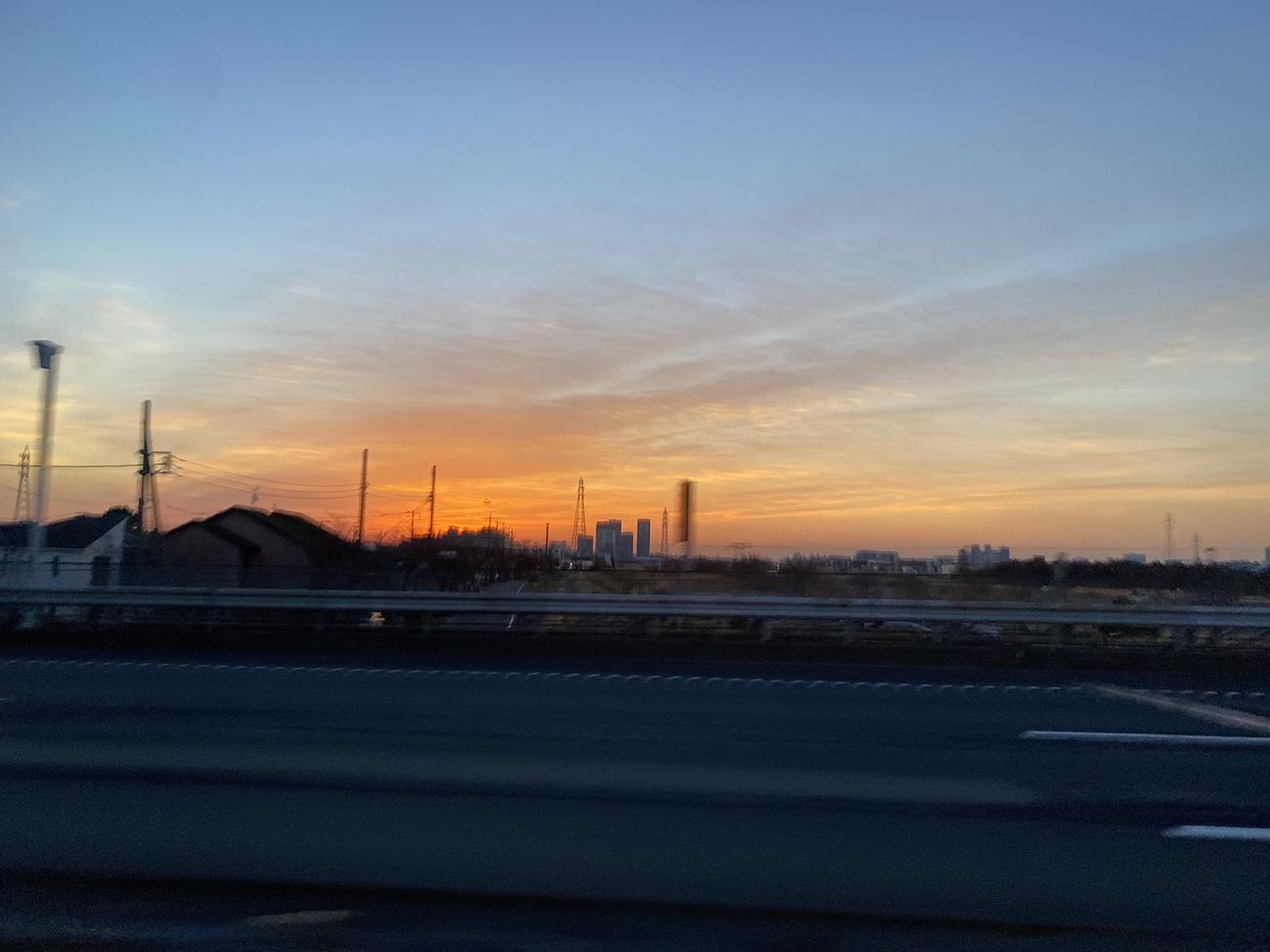 快晴のあと、寄り添う夕景がそこにありました。