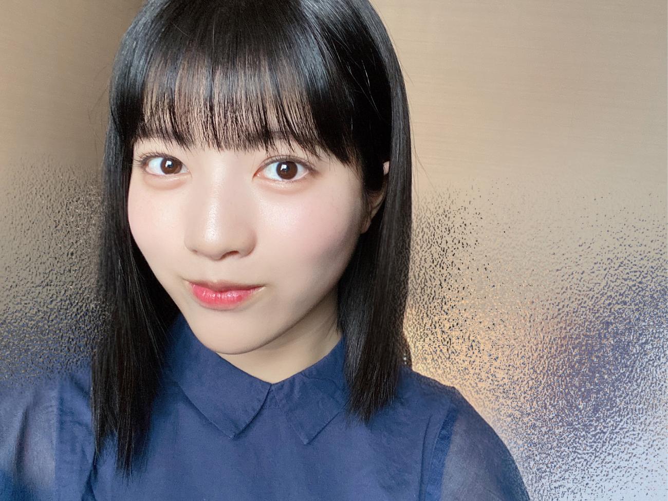 久しぶりに髪形をストレートにしたら悪くなかったよねって写真です。