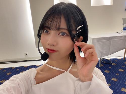 衣装に袖を通すたびに緊張します。